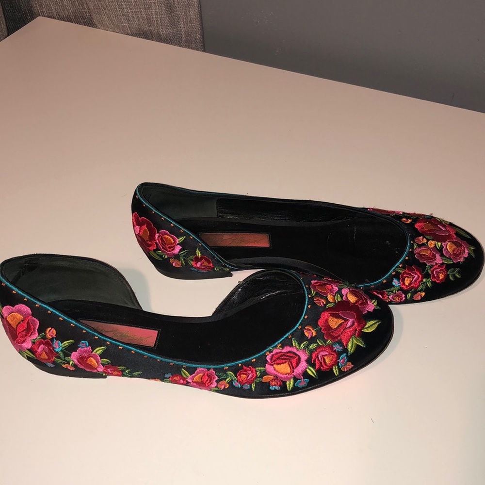 Betsey Johnson Jonila Embroidered Flats - Picture 6 of 10